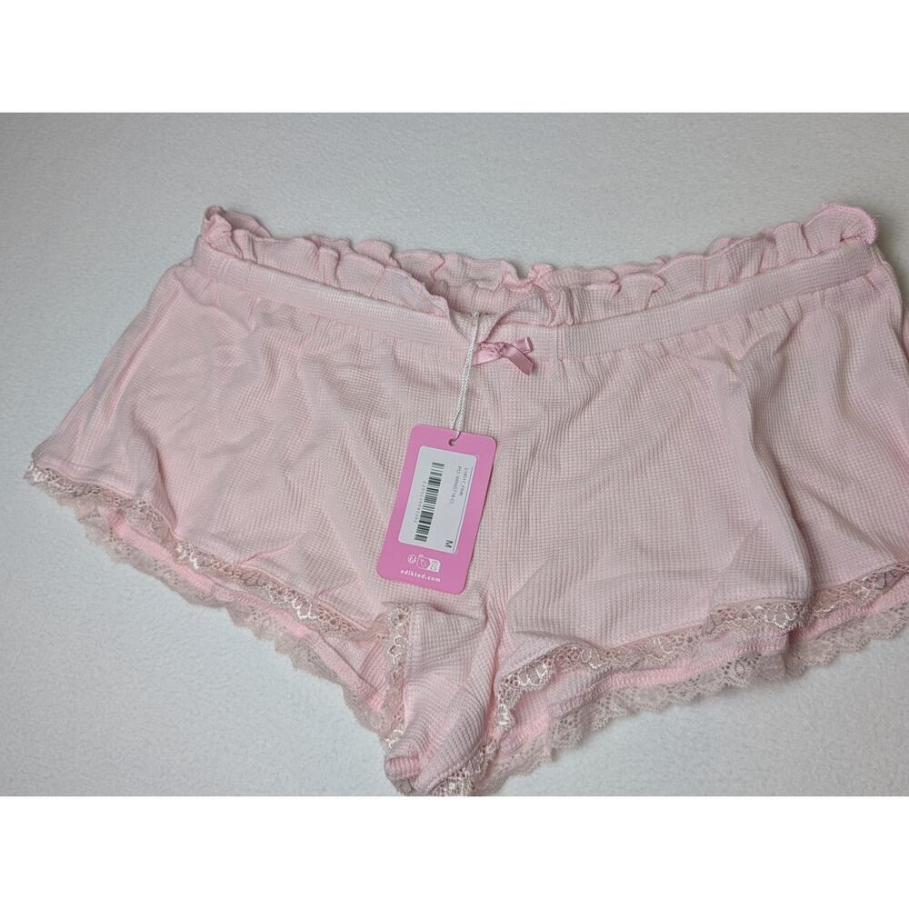 Edikted NWT Dream Waffle Knit Pink Shorts Size Medium